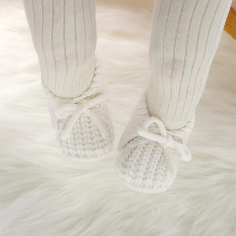 Newborn White Cozy Crochet Boys Girls First Walkers Soft Knit Infant Sock Shoes